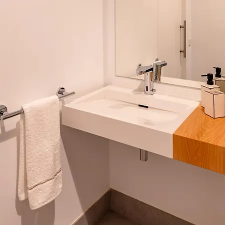 아파트 The Park By Ires Lar *